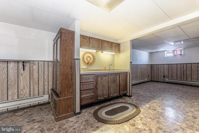 321 S CHESTNUT ST, Summit Hill, PA 18250