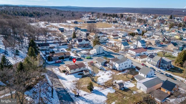 321 S CHESTNUT ST, Summit Hill, PA 18250