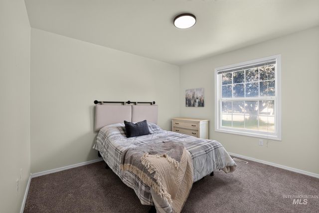 1389 E Tourmaline St, Meridian, ID 83646