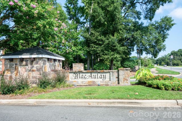 15618 Seafield Lane, Huntersville, NC 28078