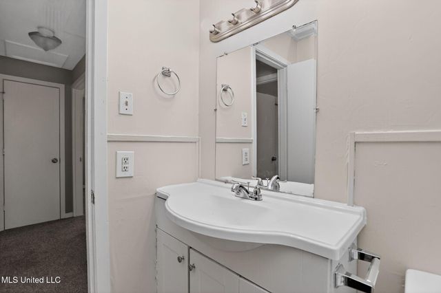 2446 Overbrook Drive, Jackson, MS 39213