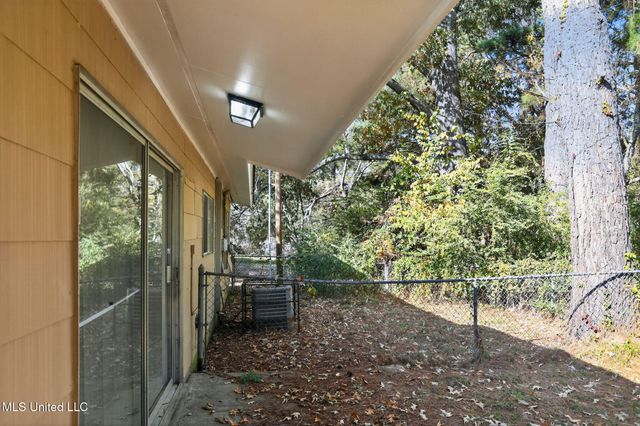 2446 Overbrook Drive, Jackson, MS 39213