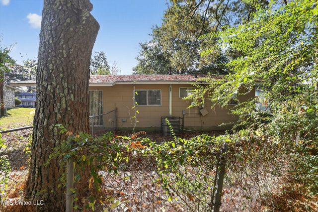 2446 Overbrook Drive, Jackson, MS 39213