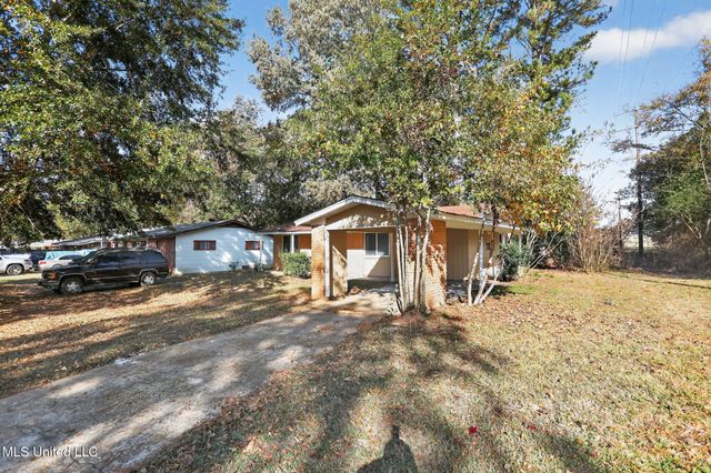 2446 Overbrook Drive, Jackson, MS 39213