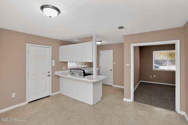 2446 Overbrook Drive, Jackson, MS 39213