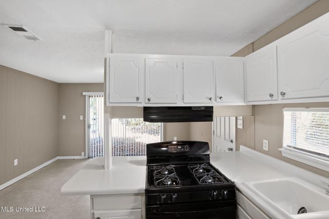 2446 Overbrook Drive, Jackson, MS 39213