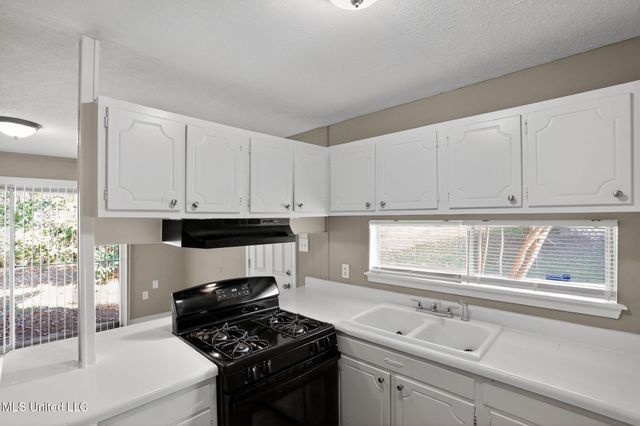 2446 Overbrook Drive, Jackson, MS 39213