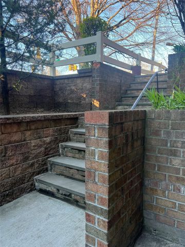 6106 233rd Street 15, Oakland Gardens, NY 11364