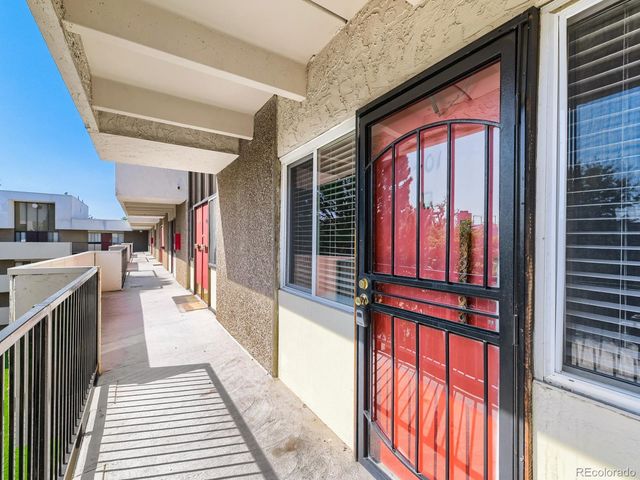 384 S Ironton Street 401, Aurora, CO 80012