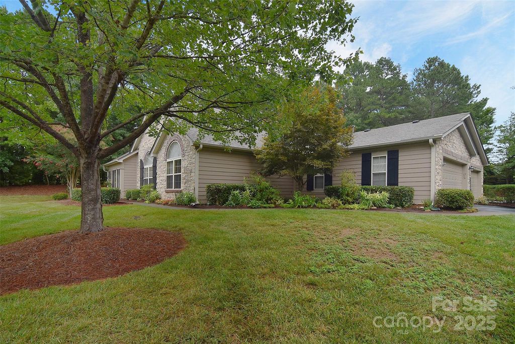 3065 Polo View Lane, Matthews, NC 28105