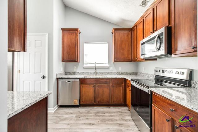 105 Browning Point, Byron, GA 31008