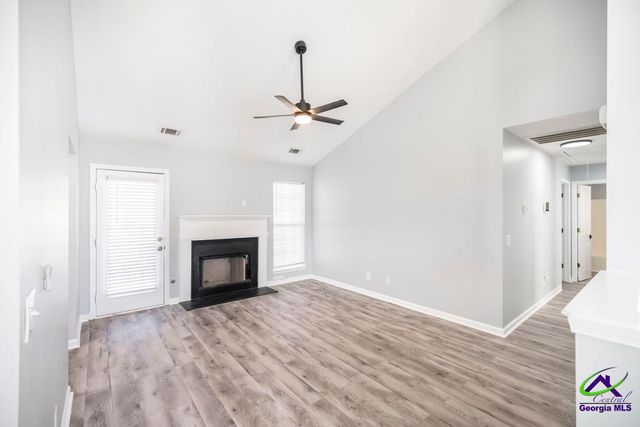 105 Browning Point, Byron, GA 31008