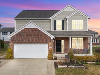 57662 Village Drive, New Hudson, MI 48165