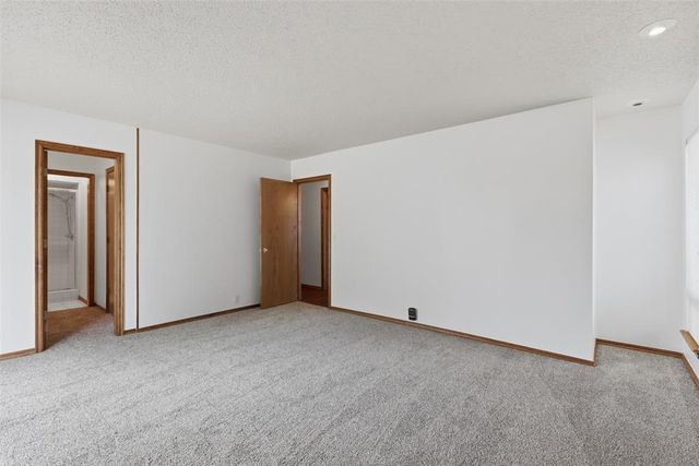 10337 Kendal Avenue, Yukon, OK 73099