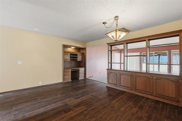 10337 Kendal Avenue, Yukon, OK 73099