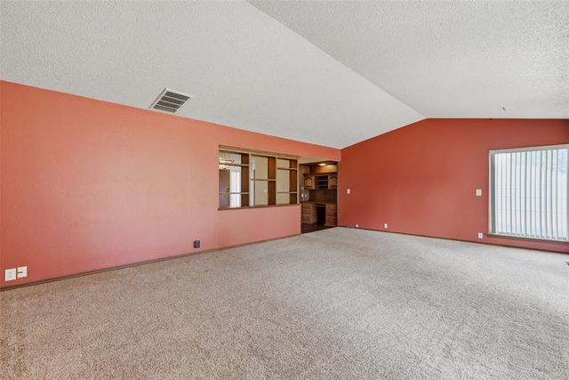 10337 Kendal Avenue, Yukon, OK 73099