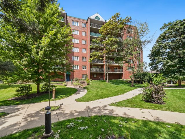 8580 W Foster Avenue 706, Norridge, IL 60706