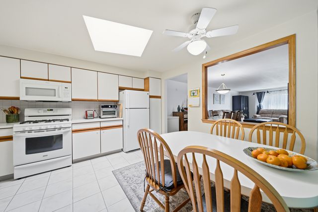 8580 W Foster Avenue 706, Norridge, IL 60706