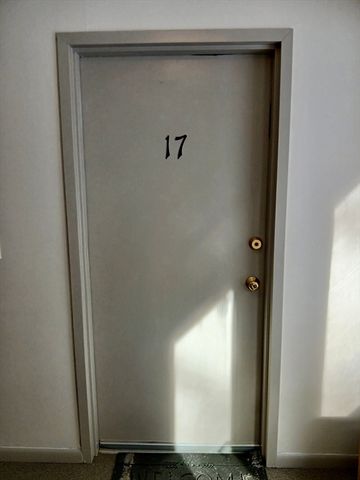 24 Thayer Pond Dr 17, Oxford, MA 01537