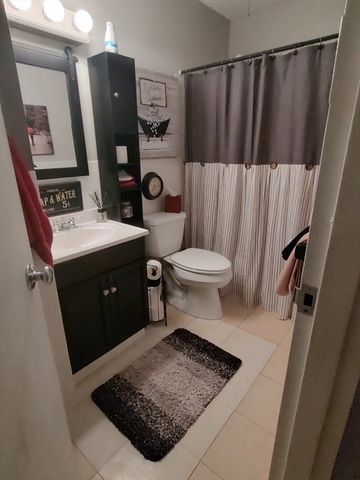 24 Thayer Pond Dr 17, Oxford, MA 01537