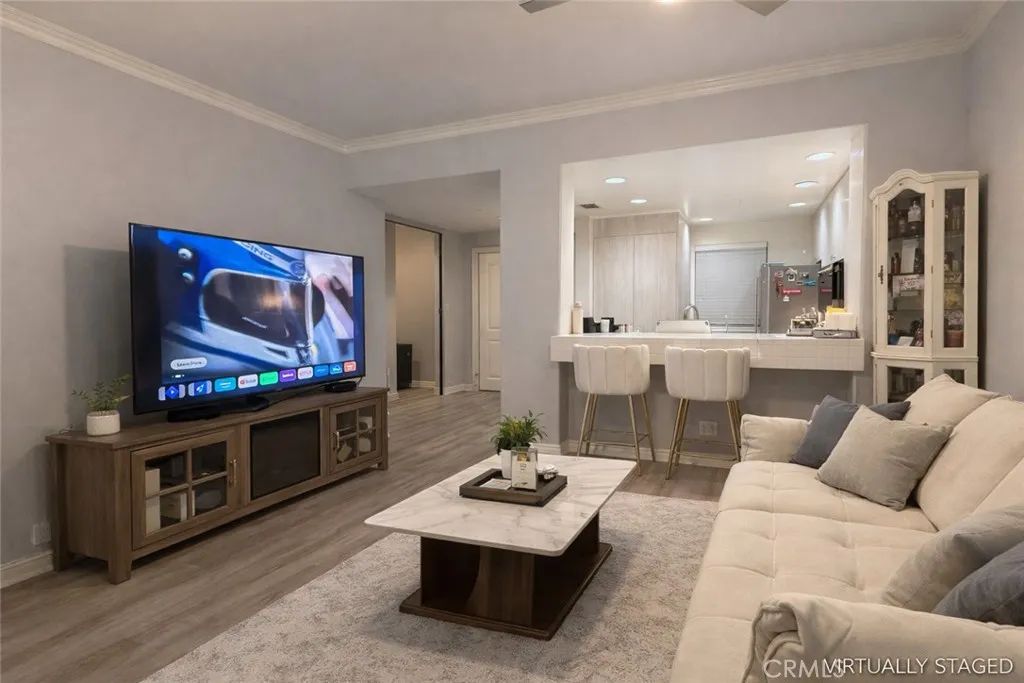 2253 Martin 107, Irvine, CA 92612