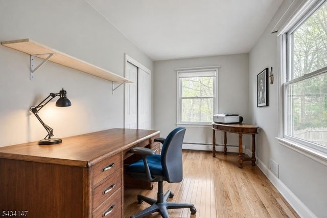 33 Brooksyde Ave, Ringwood Boro, NJ 07456