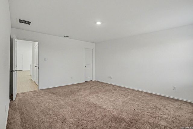 6819 Chicken, San Antonio, TX 78252