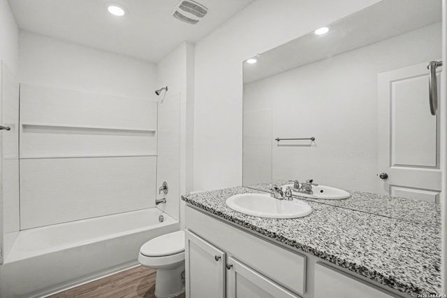 6819 Chicken, San Antonio, TX 78252