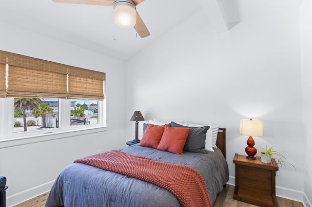 38 Mazatlan Drive 11, Rockport, TX 78382