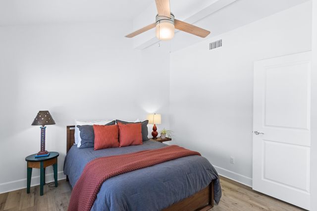 38 Mazatlan Drive 11, Rockport, TX 78382