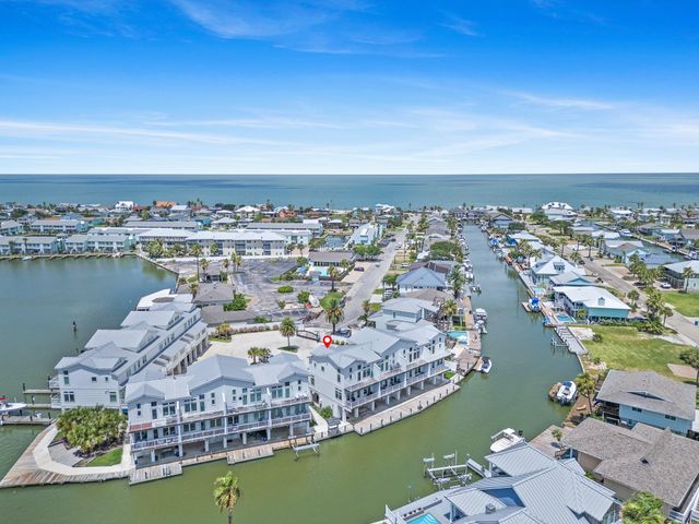 38 Mazatlan Drive 11, Rockport, TX 78382