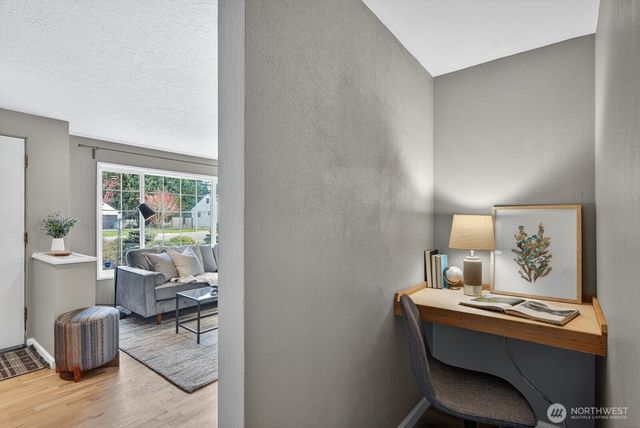 1500 E Fairhaven Avenue, Burlington, WA 98233