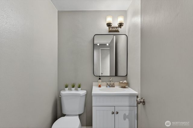 1500 E Fairhaven Avenue, Burlington, WA 98233