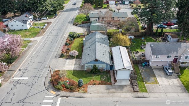1500 E Fairhaven Avenue, Burlington, WA 98233