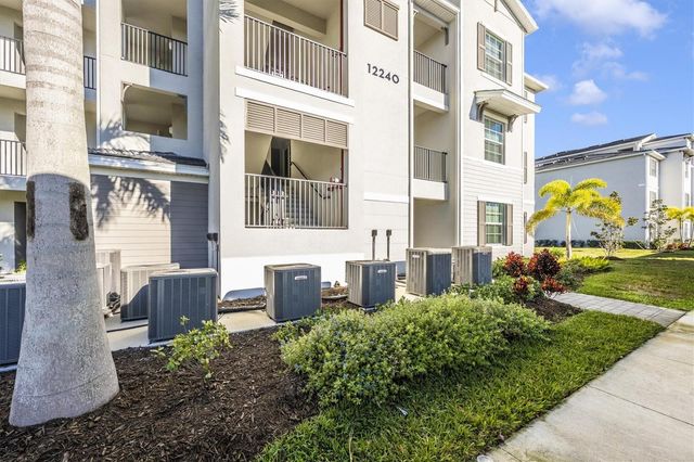 12240 WELLEN GOLF STREET 207, Venice, FL 34293