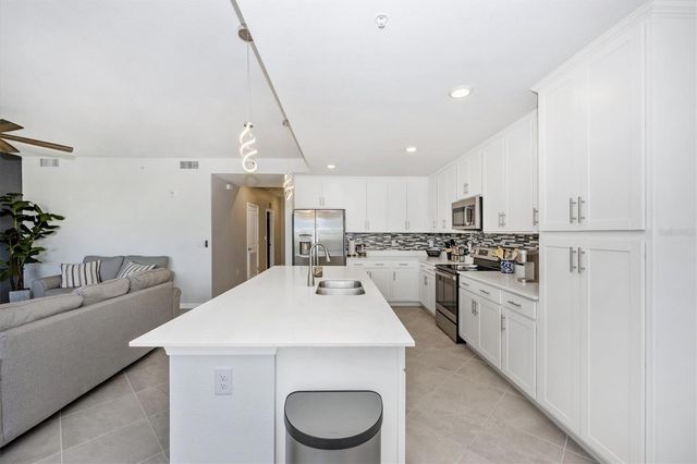 12240 WELLEN GOLF STREET 207, Venice, FL 34293