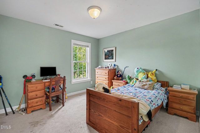 216 Powhatan Drive, Fuquay Varina, NC 27526