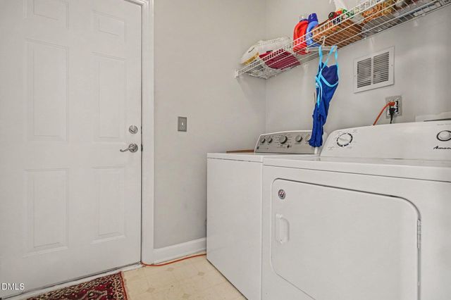 216 Powhatan Drive, Fuquay Varina, NC 27526