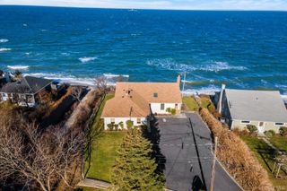 18 N Walk, Jamesport, NY 11947