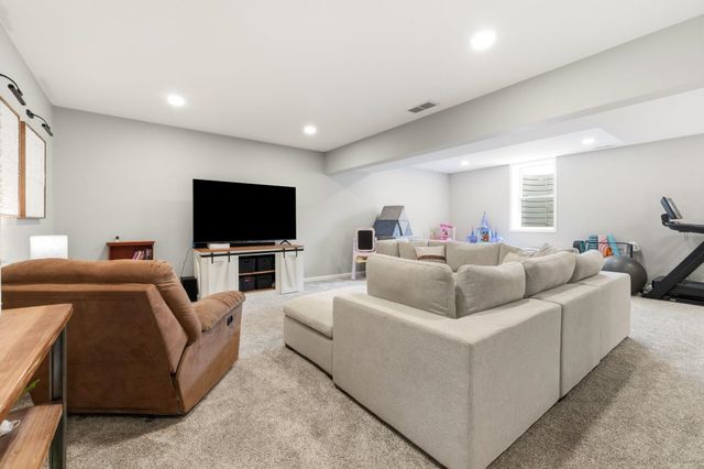 1068 Matteoti Court, Fort Wayne, IN 46818