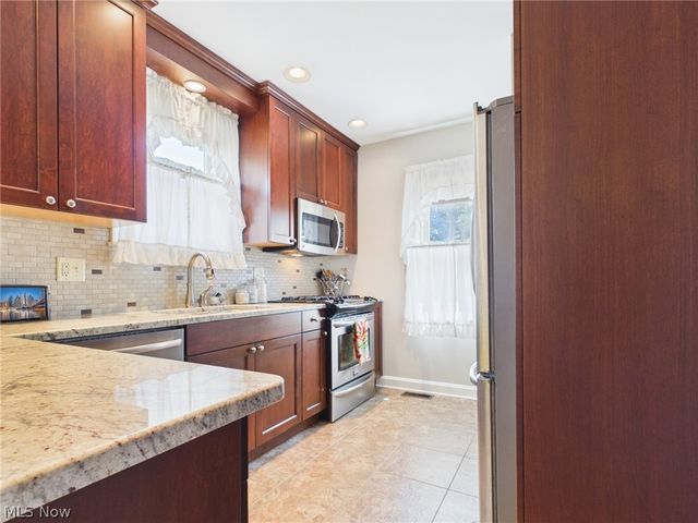 1814 Worthington Street, Parkersburg, WV 26101