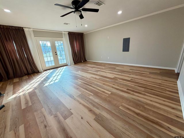 404 Brookwood, Mt Pleasant, TX 75455