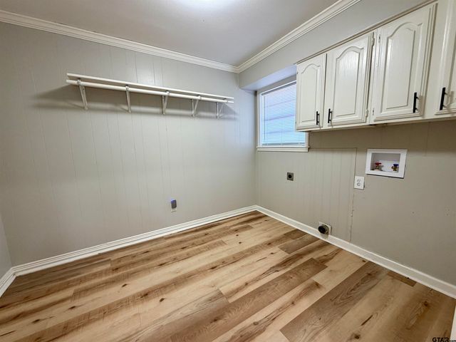 404 Brookwood, Mt Pleasant, TX 75455