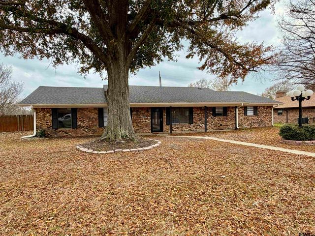 404 Brookwood, Mt Pleasant, TX 75455