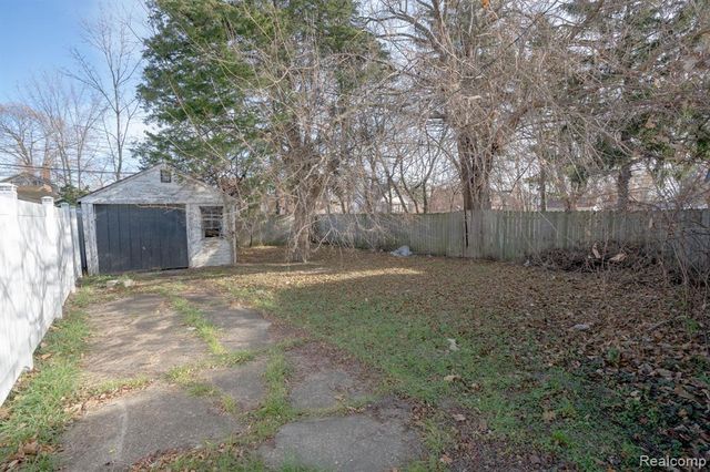 11422 Hartwell Street, Detroit, MI 48227