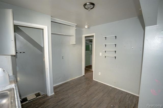 11422 Hartwell Street, Detroit, MI 48227