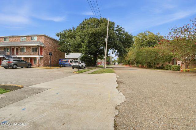 208 General Gardner Avenue 205, Lafayette, LA 70501