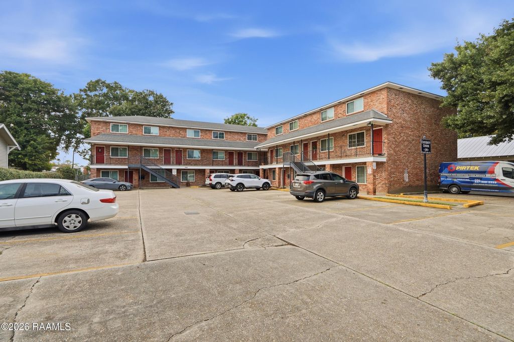 208 General Gardner Avenue 205, Lafayette, LA 70501
