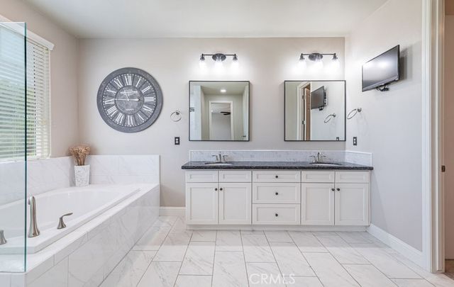 2674 Prescott, Clovis, CA 93619