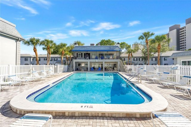 6960 SUNSET DRIVE S 1B, South Pasadena, FL 33707